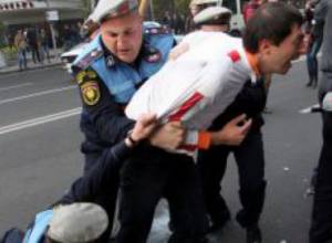 “Скорая помощь” осведомлена о 3 раненых