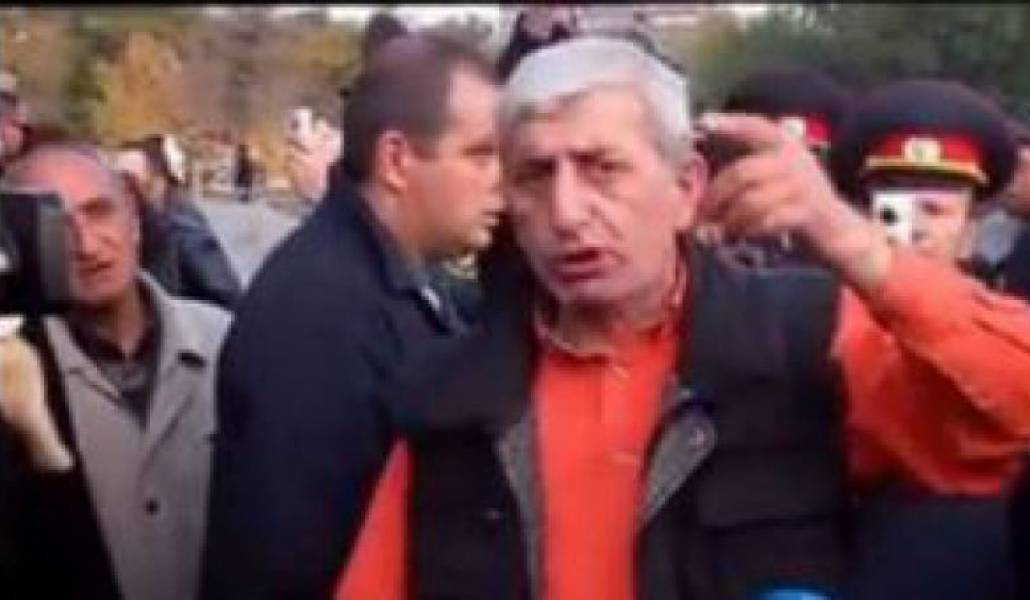 bb7592ff294aafb57bf6662ba37b243f