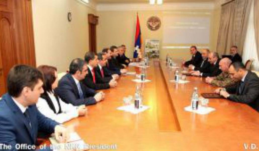 96f55bfb5d755bc34c7defe2e51e830a