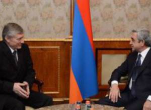 С. Саргсян принял  генсека ОДКБ