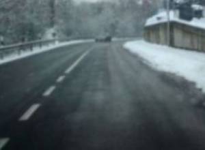 Местами - гололед