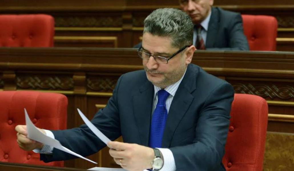 f7522352c3e74d68bcfc7b52d7b23267