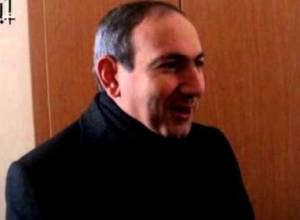 Ինչո՞ւ էր Աշոտ Աղաբաբյանը տարել Նիկոլ Փաշինյանի քվեարկության քարտը