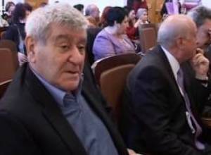 Հովիկ Աբրահամյանը շնորհավորել է