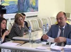 ՀՔԾ-ում պարկն են բացում