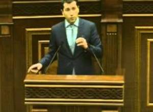 Կարեն Անդրեասյան. Քաղաքականությունն է ինձնով զբաղվում