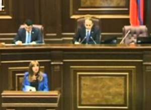 Զարուհի Փոստանջյանը երեկվա դեպքերի մասին