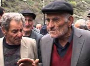 Պահանջում են բուլդոզերները հանել ձորից