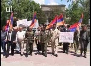 Ազատամարտիկների երթը դեպի կառավարություն