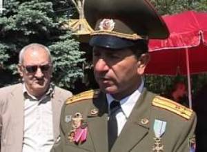 Ազատամարտիկները նստացույց են անում