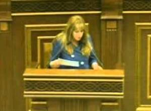 Զարուհի Փոստանջյանի ելույթը