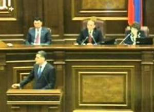 Զարուհի Փոստանջյանը դատախազին անվանեց«խարդախ»