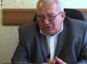 Ծիծաղելի է, ո՞ւմ են խաբում