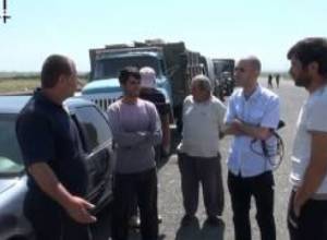 Գյուղացիների համբերությունը հատում է