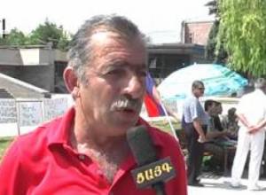 Գյումրիում ազատամարտիկները բողոքում են