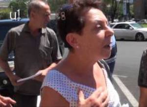 Անահիտ Բախշյան. Ես ոնց թռնեմ մեքենայից