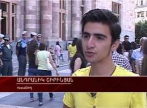 «Վարչապետ իջի, կիթառ էլ կբերենք»