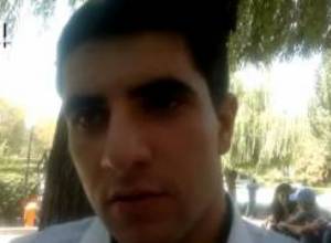 Ուսանողները բողոքի երթ են անում