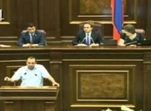 Ա. Մինասյան. Կնպաստի փողերի լվացման օրինականացմանը