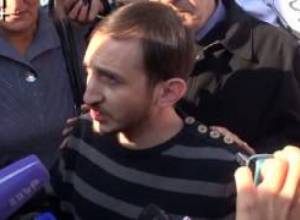 Տիգրան Առաքելյանը դուրս եկավ դատարանից