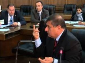 Նախարարի պատասխանը չբավարարեց Գագիկ Ջհանգիրյանին