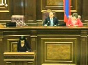 Նաիրա Զոհրաբյանի ելույթը