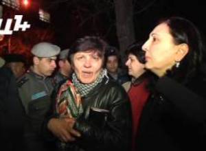 Թեժ իրավիճակ ՀՀԿ գրասենյակի մոտ