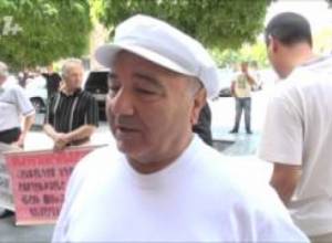 «Բոլորը խաբում են, խաբում են»