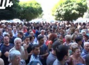 Ցուցարարները պահանջում են կառավարությունից