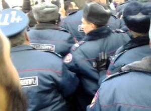 Լարված իրավիճակ ՌԴ դեսպանատան մոտ