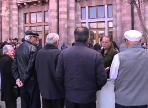 «Փորձում ենք գալ հիշեցնել, որ կենդանի ենք»