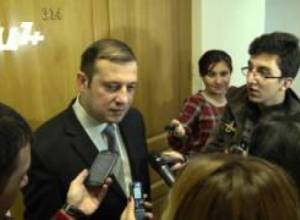 Ինչպես «գլխատել» Առաքել Մովսիսյանին