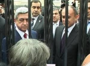 Հինգ տարի անց Սերժ Սարգսյանի խոստումն անկատար է. ակցիա նախագահականի մոտ