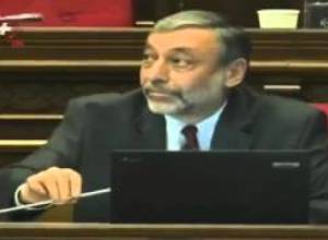 Աբսուրդը գնալով խորացնում ենք. Ալ.Արզումանյանի հարցը