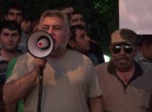 Արա Պապյանը եւս Խորենացի փողոցում էր