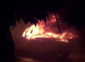 Զինված խումբն այսօր այրել է ՊՊԾ գնդի 3 ծառայողական մեքենա