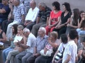 03.08.16 Ազատության հրապարակ