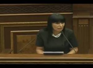 Հիվանդ է, Ռոբին Հուդն է. Նաիրա Զոհրաբյանը՝ Կոստանյանի հրաժարականի մասին