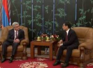 Սերժ Սարգսյանը այցելեց Չինաստանի դեսպանատում