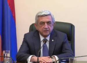 Ս. Սարգսյանը ԱԱԽ անձնակազմին է ներկայացրել Յուրի Խաչատուրովին