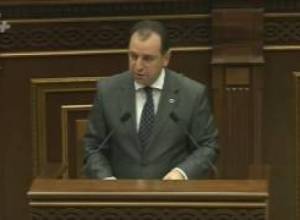 ՊՆ նախարարը ներկայացրեց իր ծրագիրը