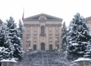 Կառավարությունը ինչ -որ անում է, լրիվ հակառակ էֆեկտն է տալիս. Արամ Մանուկյան