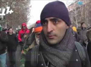 Ակցիայի մասնակիցները հաց փոխանցեցին դատախազին