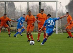 Mika sustains a defeat