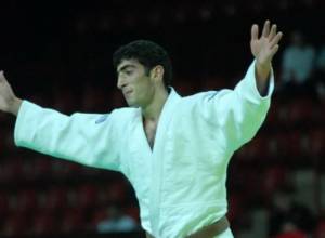 Armenia wins second bronze medal