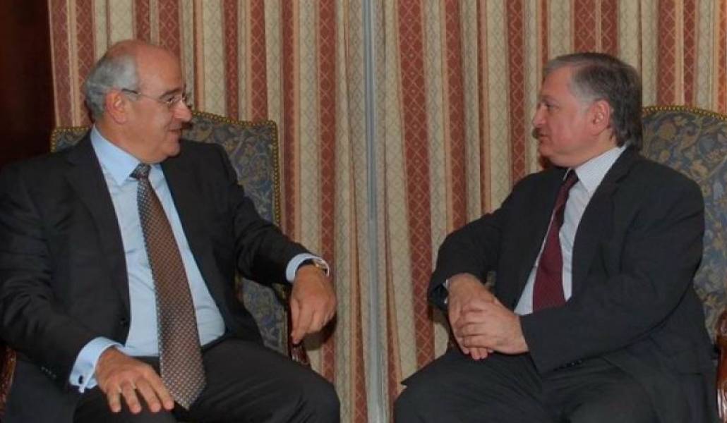 eaea1ab63cf16f2be9031d7e6624f42a