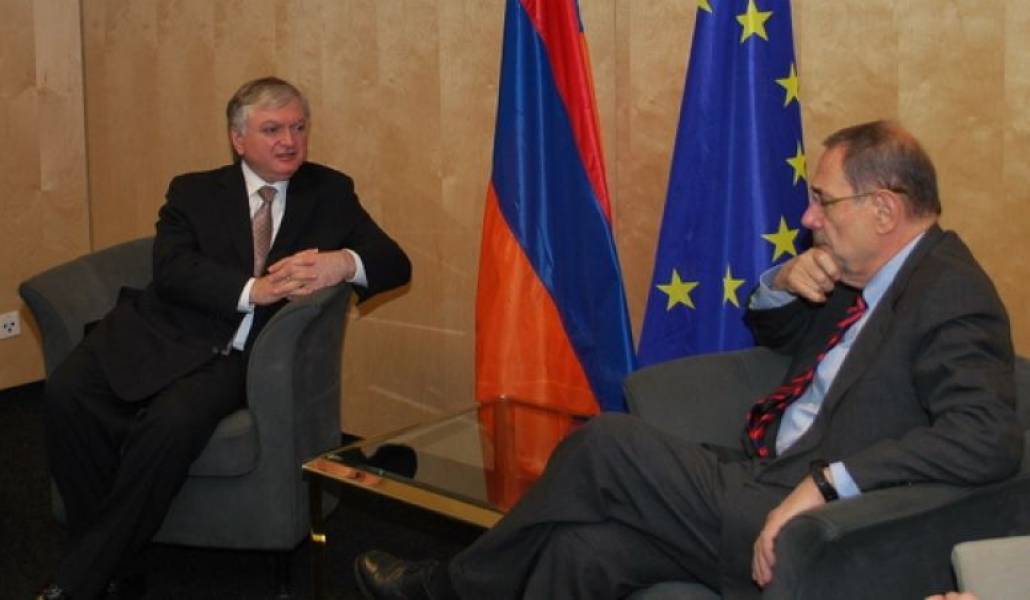 637039460e3ad2fcd198dc71c8b25e8a