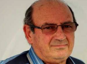 Skillful coach received three offers