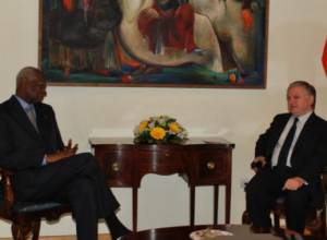 Minister Nalbandian meets IOF Secretary-General