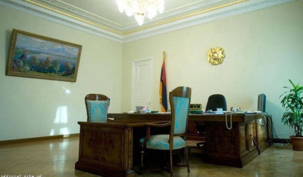 5ea36e809a79fa3ee5770a2c55ef56b8